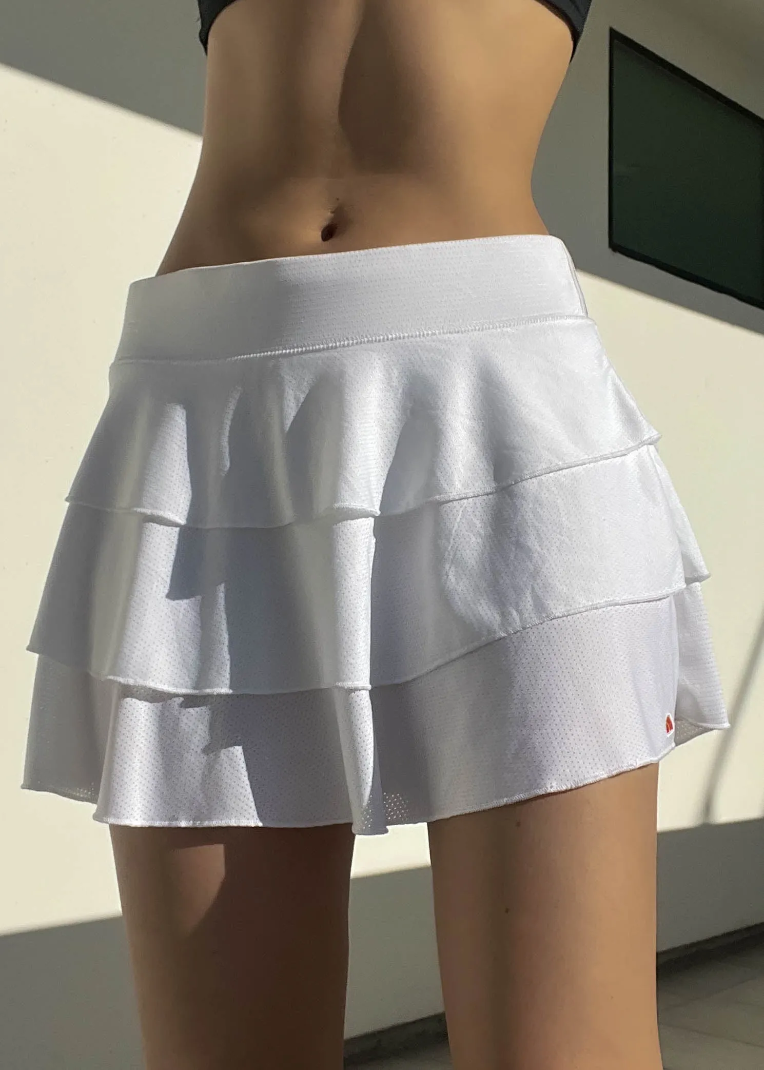 90's Sporty White Ruffle Mini Skirt (L)