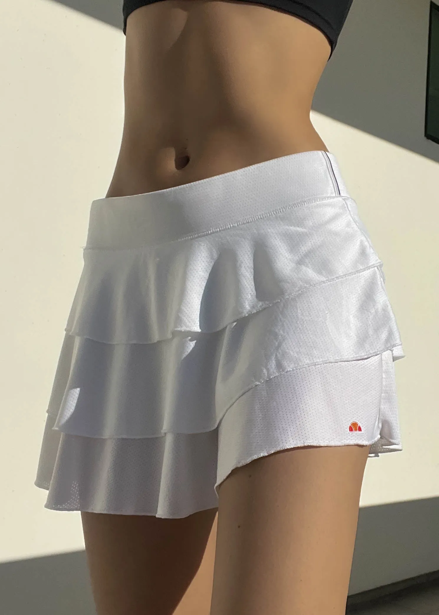 90's Sporty White Ruffle Mini Skirt (L)