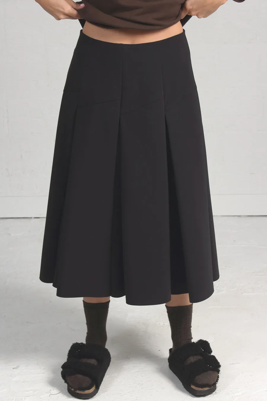 Bonded Tech Jersey Spadina Skirt - black - - 30% off