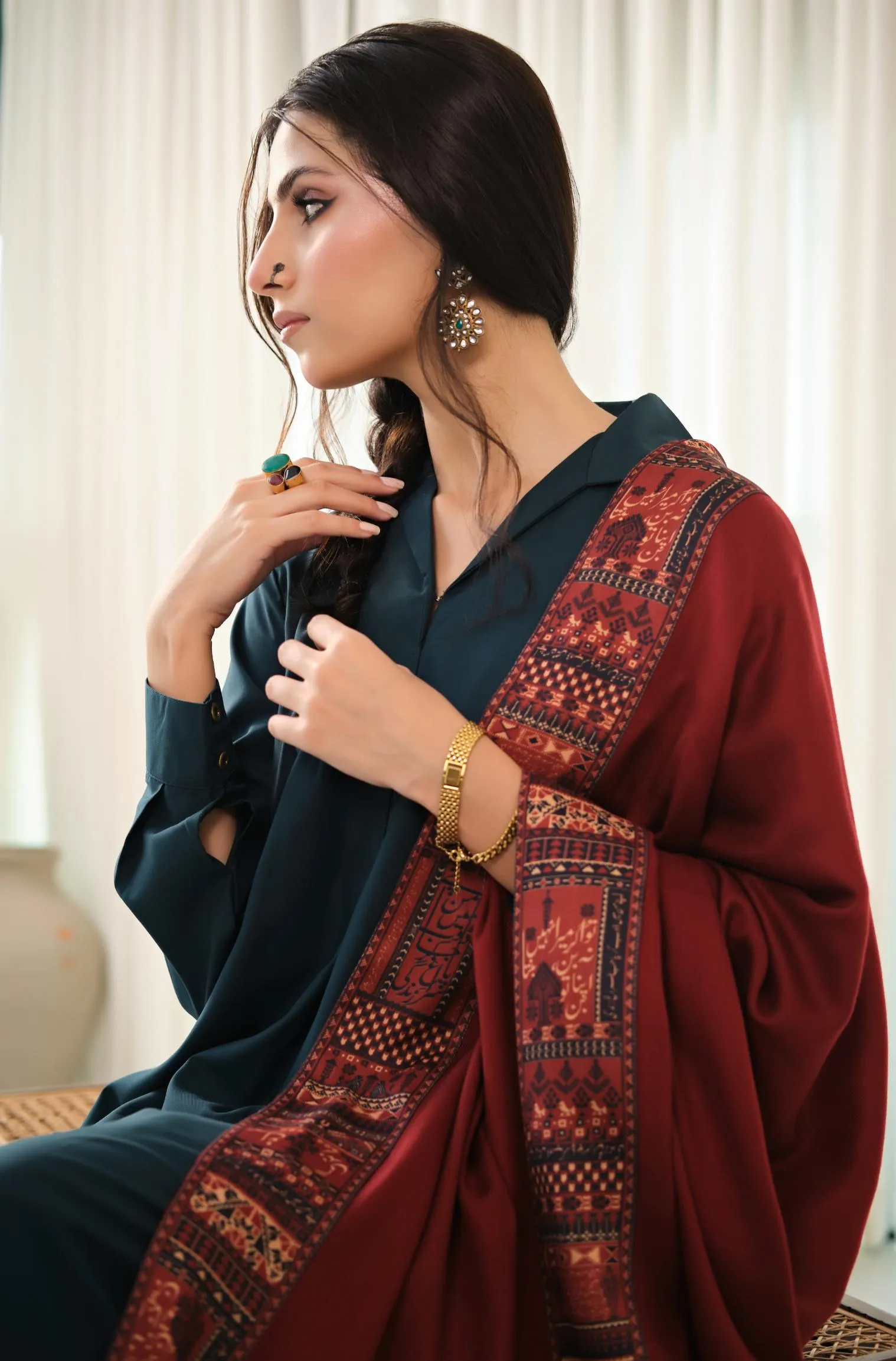 Manzil Shawl - Maroon