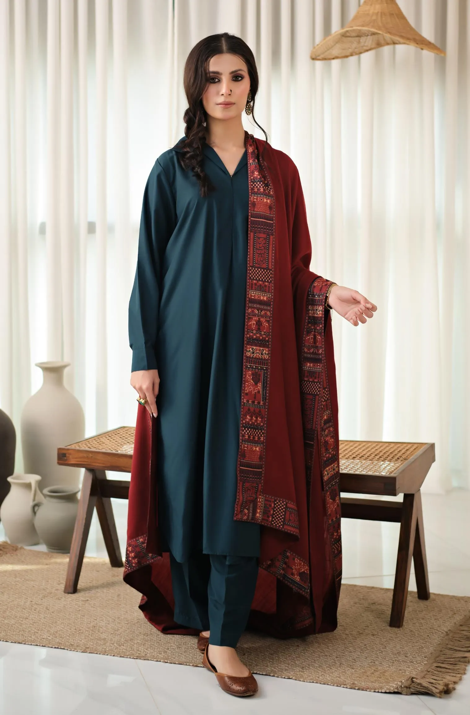 Manzil Shawl - Maroon