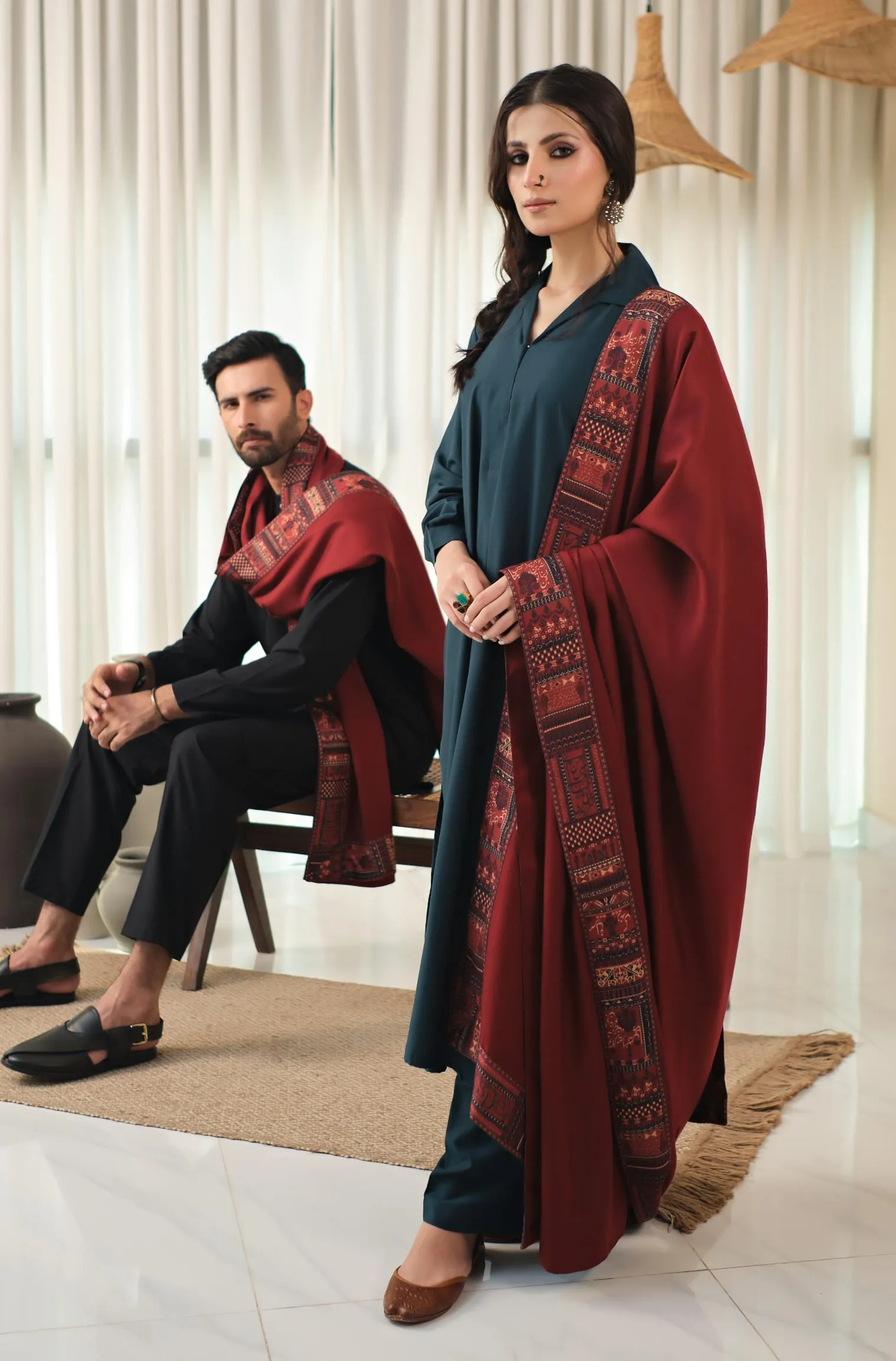 Manzil Shawl - Maroon