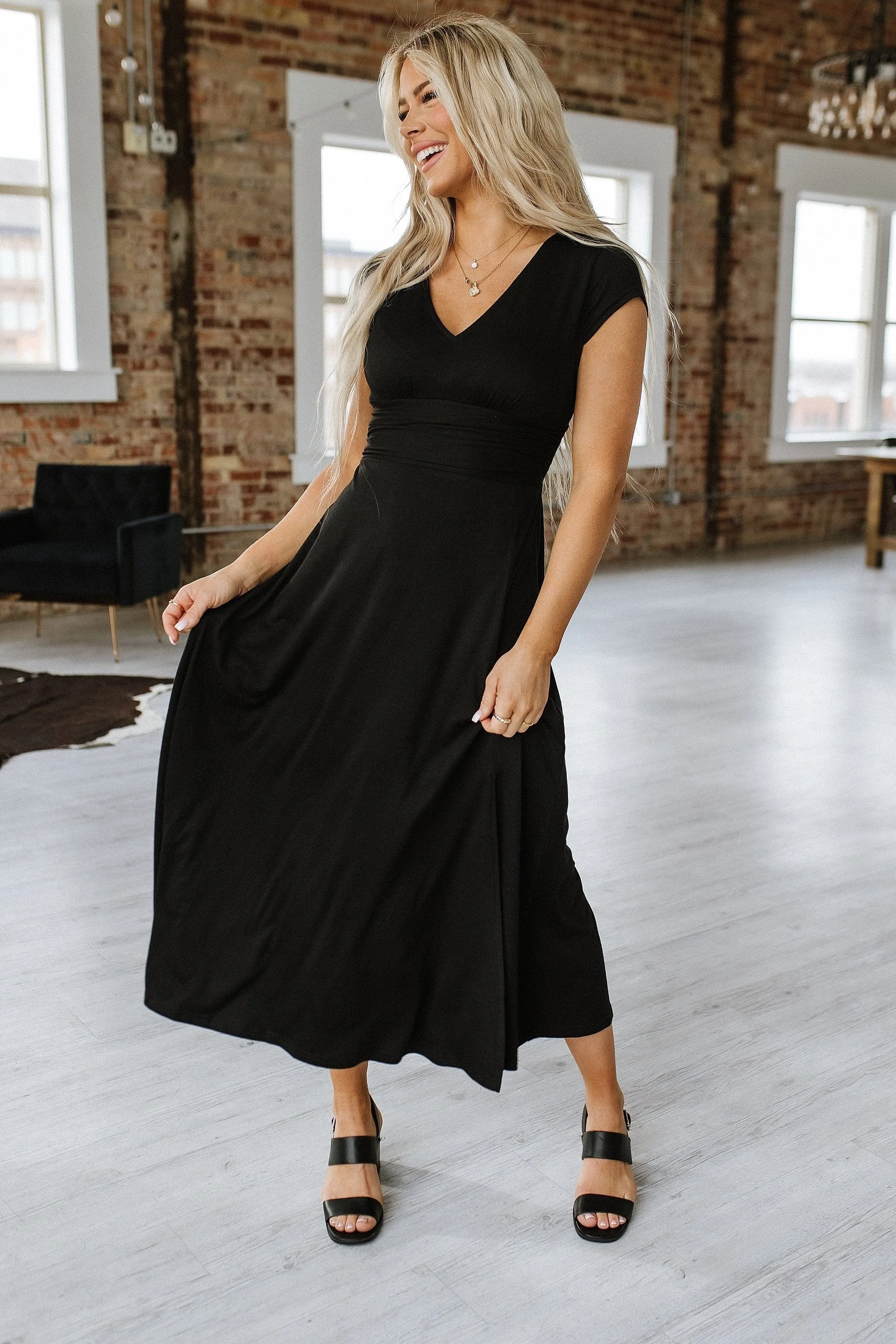 Walter V-Neck Maxi Dress | DROPSHIP